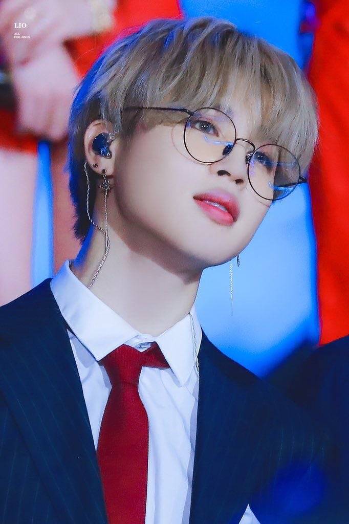 ジミンちゃん 眼鏡 Bts World