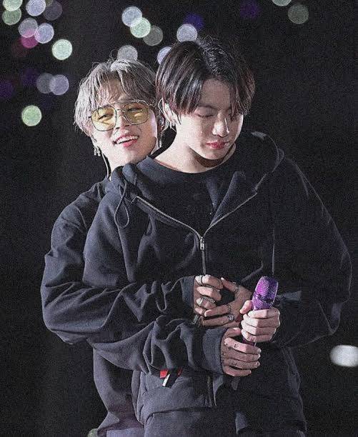 グクミン Bts World