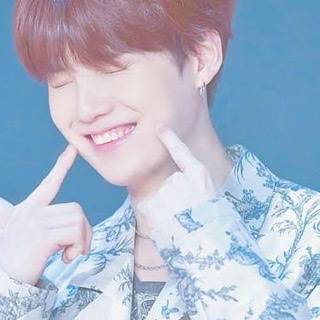 可愛いすぎユンギ Bts World